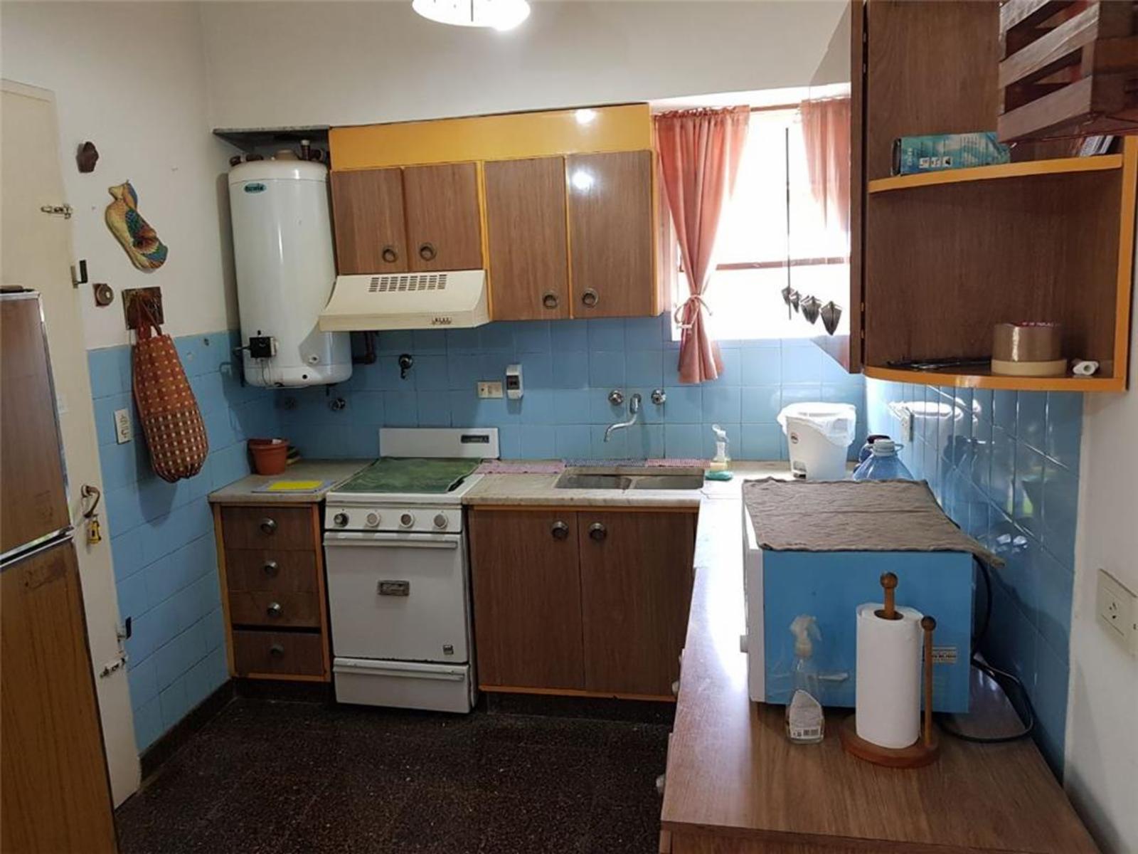 Intendente José Dastugue 2300. · Moreno — foto 4