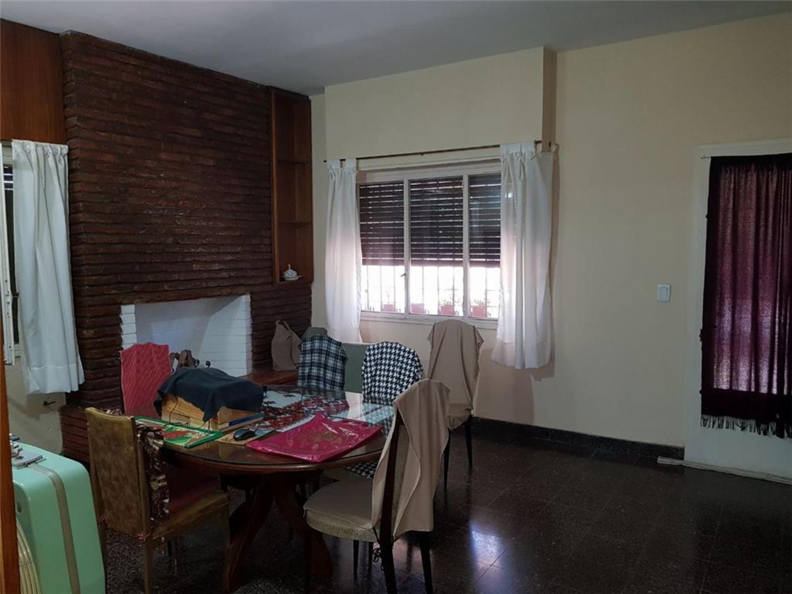 Intendente José Dastugue 2300. · Moreno — foto 6