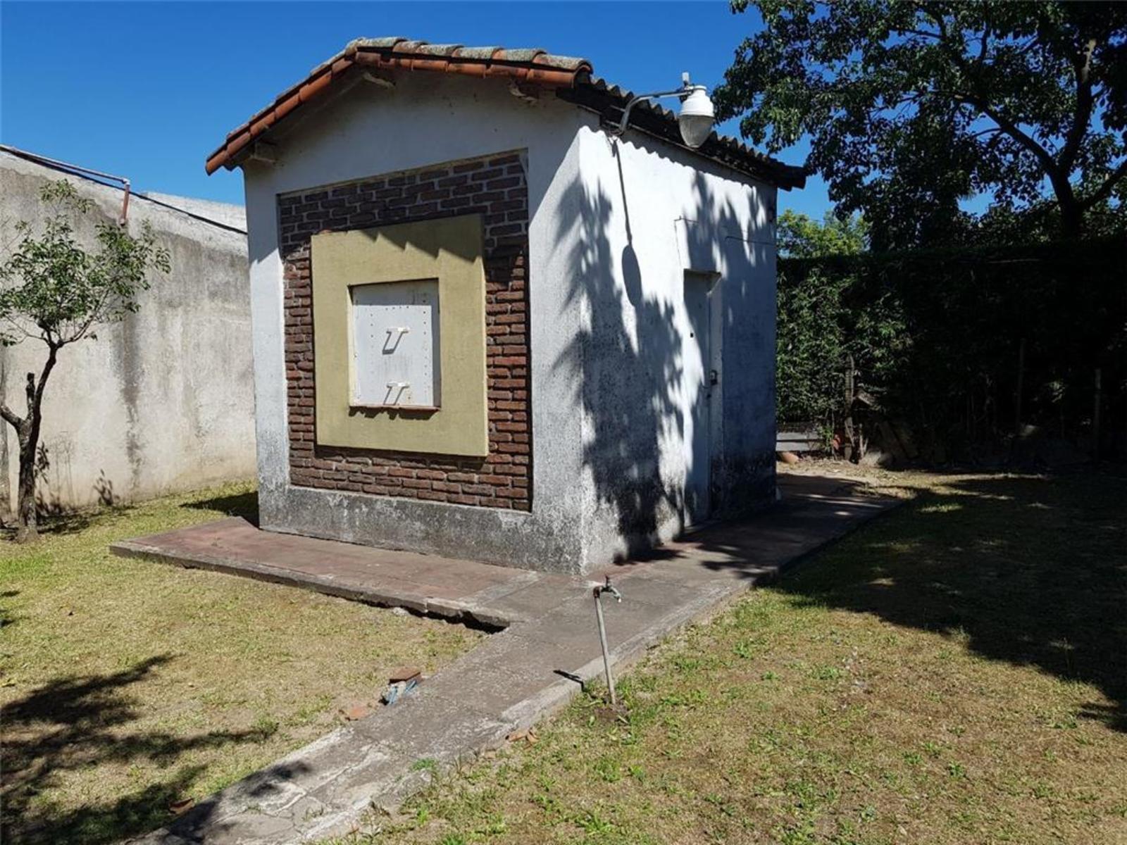 Intendente José Dastugue 2300. · Moreno — foto 8