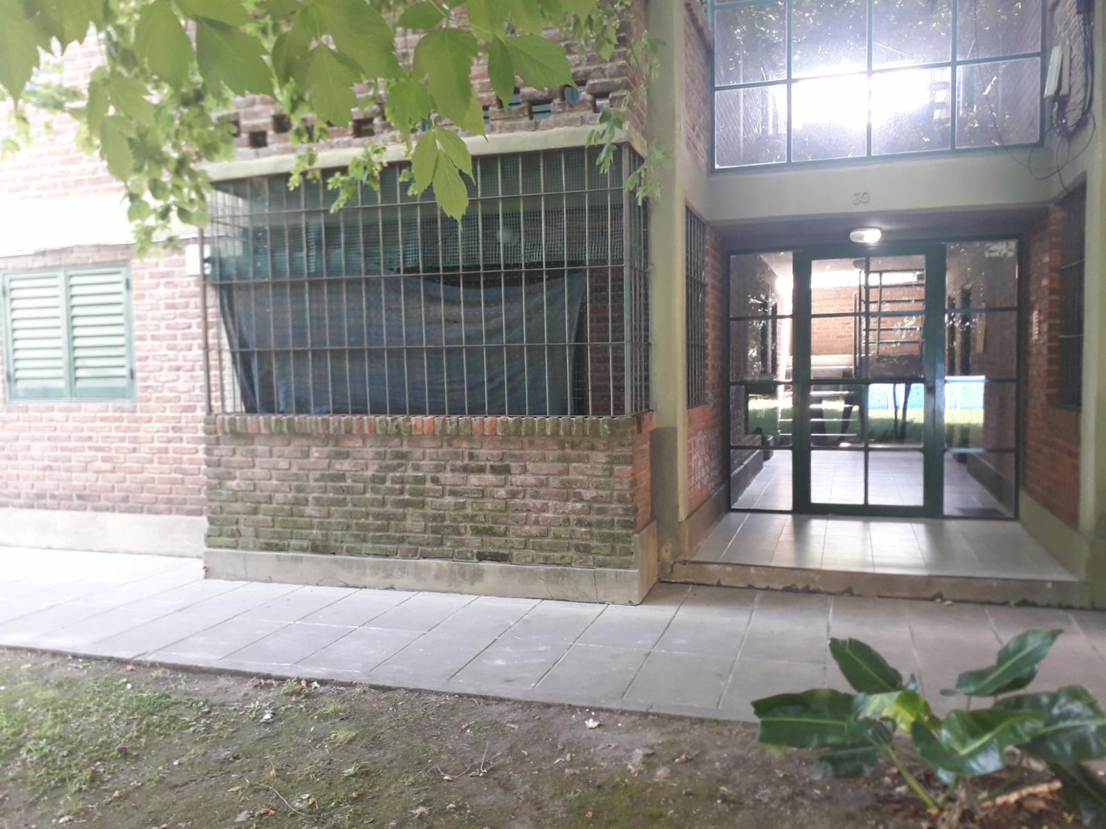 Avda. H. Irigoyen 20000 · Almirante Brown — foto 11