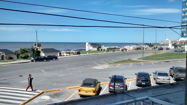 DEPARTAMENTO DE 3 AMBIENTES EN EXCELENTE ESTADO Y ZONA.