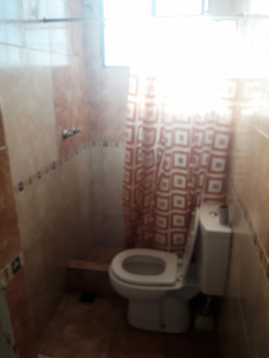 Hipolito irigoyen 13400 · Almirante Brown — foto 8