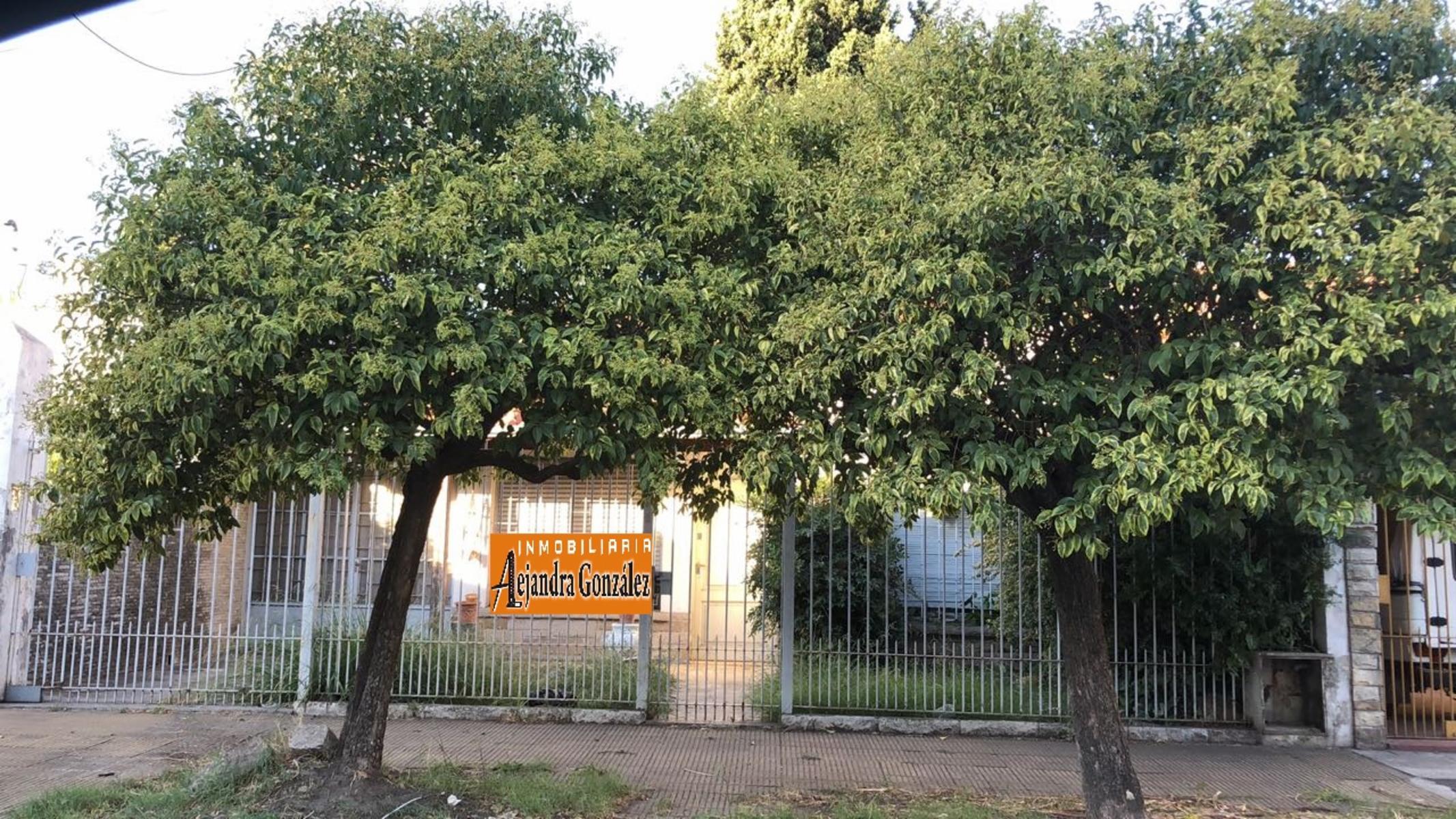 Casa en lote propio, apta a crédito y en zona fatima