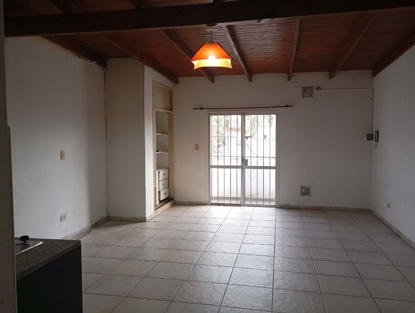 L.M Campos 932 1°7 · Morón — foto 8