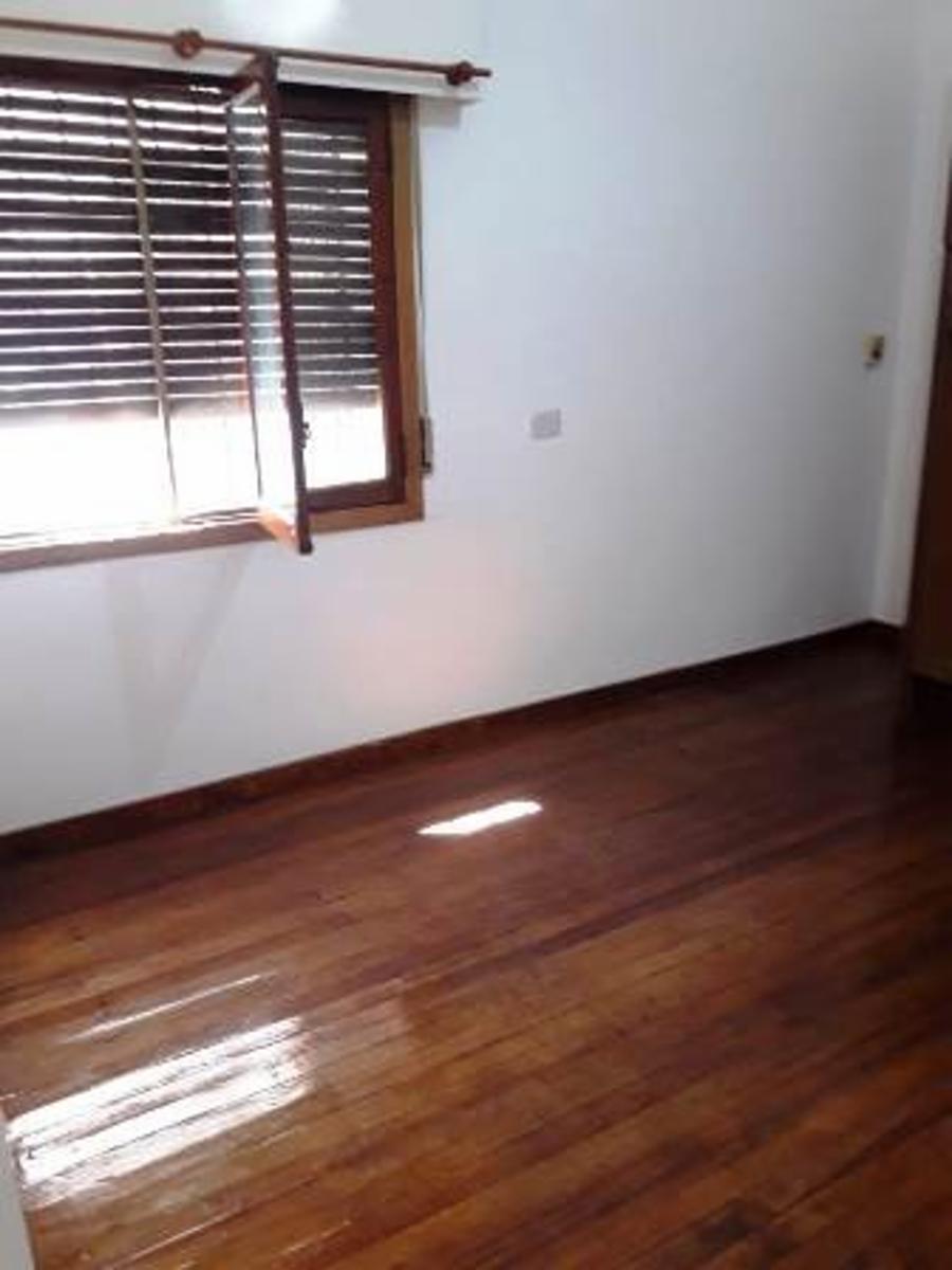 Republica del libano 1500 · Avellaneda — foto 4