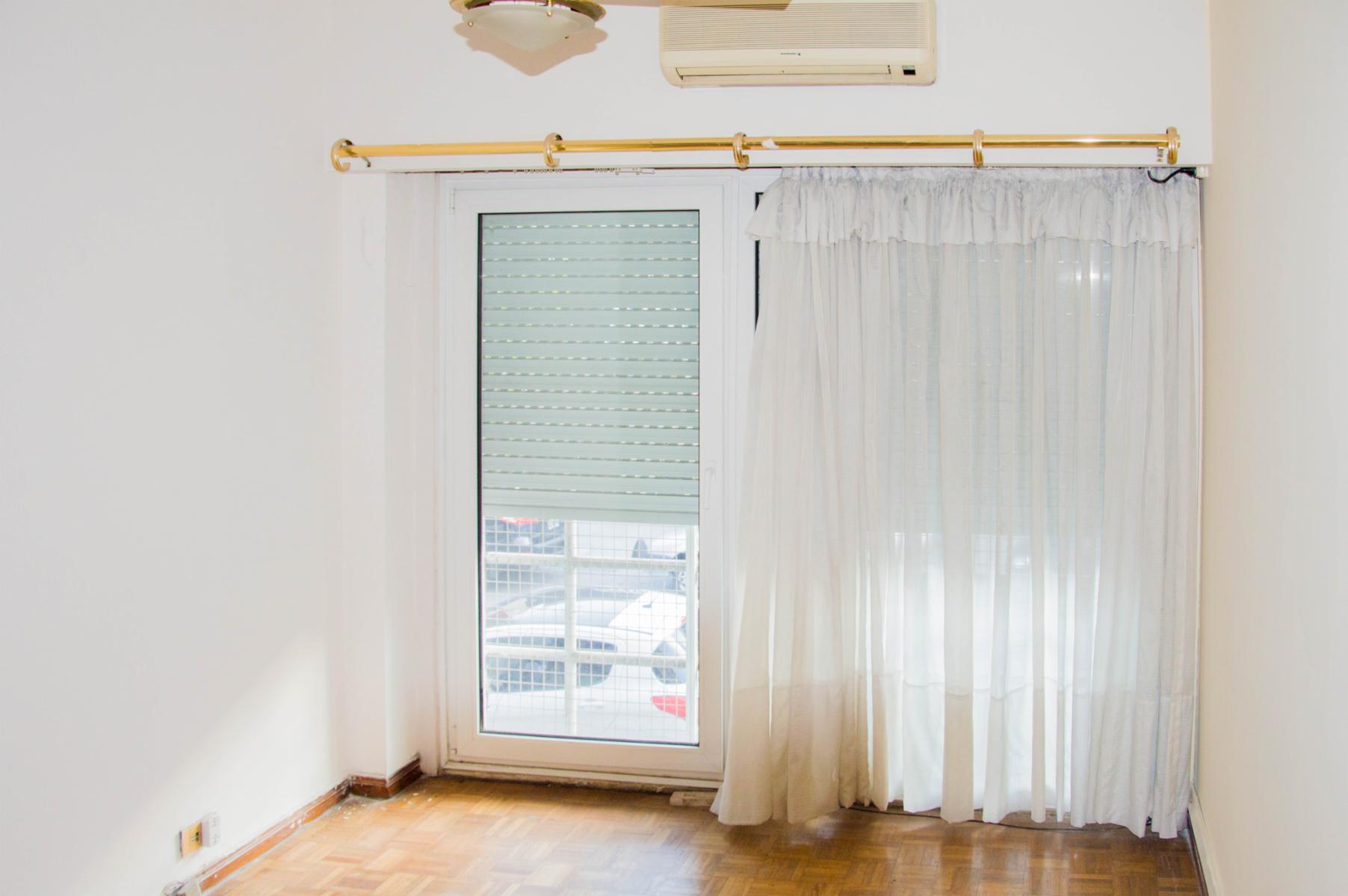 Muy amplio departamento 3 ambientes