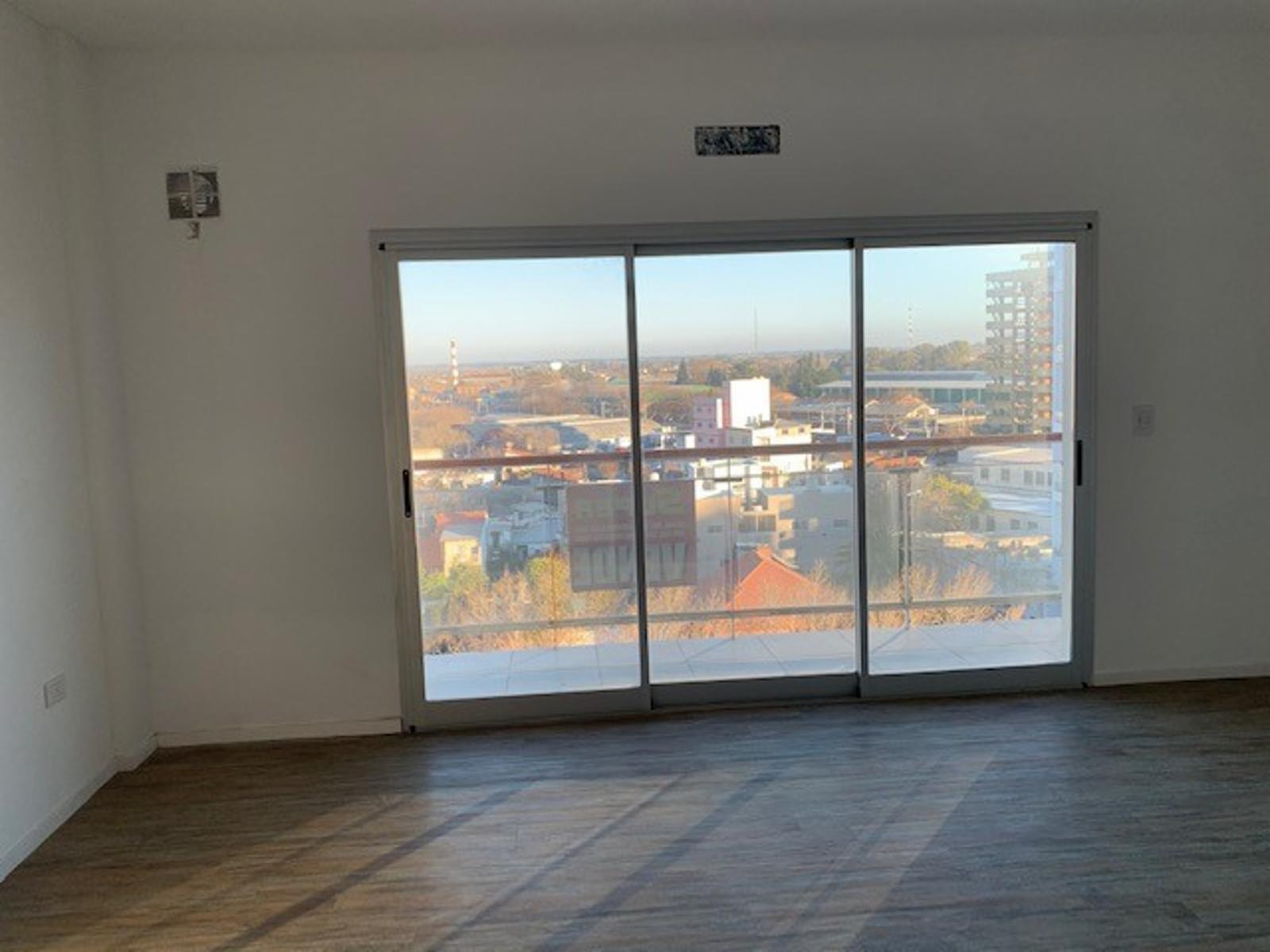 15 A 4841 · Berazategui — foto 4