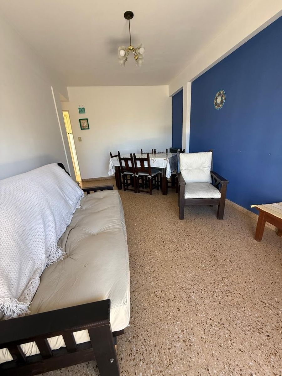 DEPARTAMENTO PARA 4/5 PERSONAS, ZONA CENTRO.