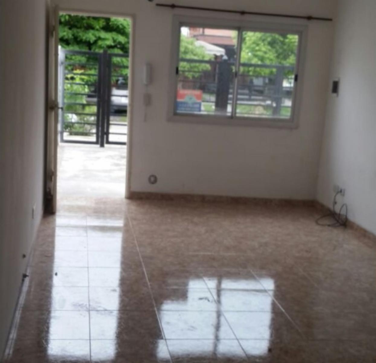 J M Paz 1726 · San Miguel — foto 3