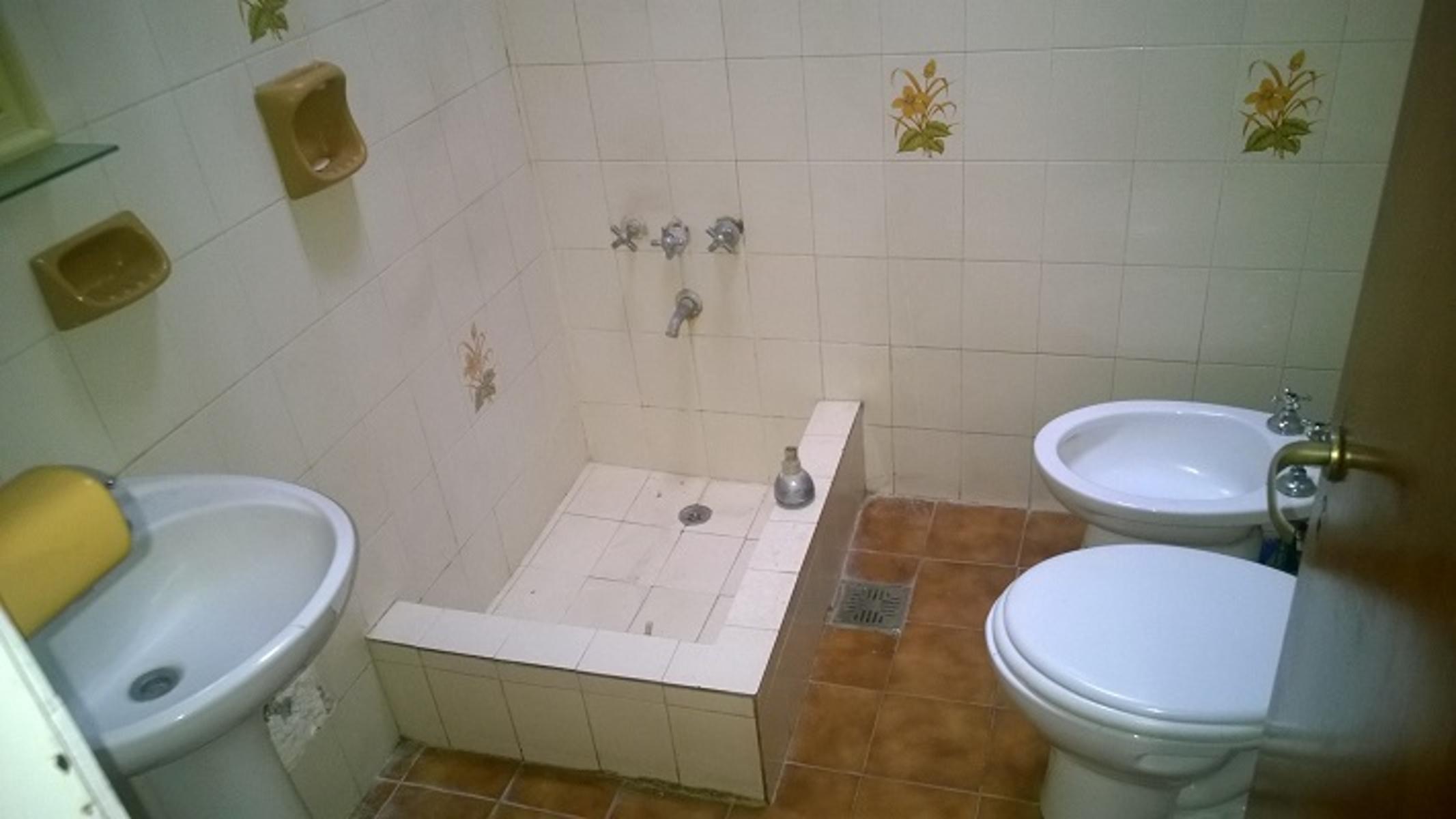 Poeta Risso · Hurlingham — foto 11