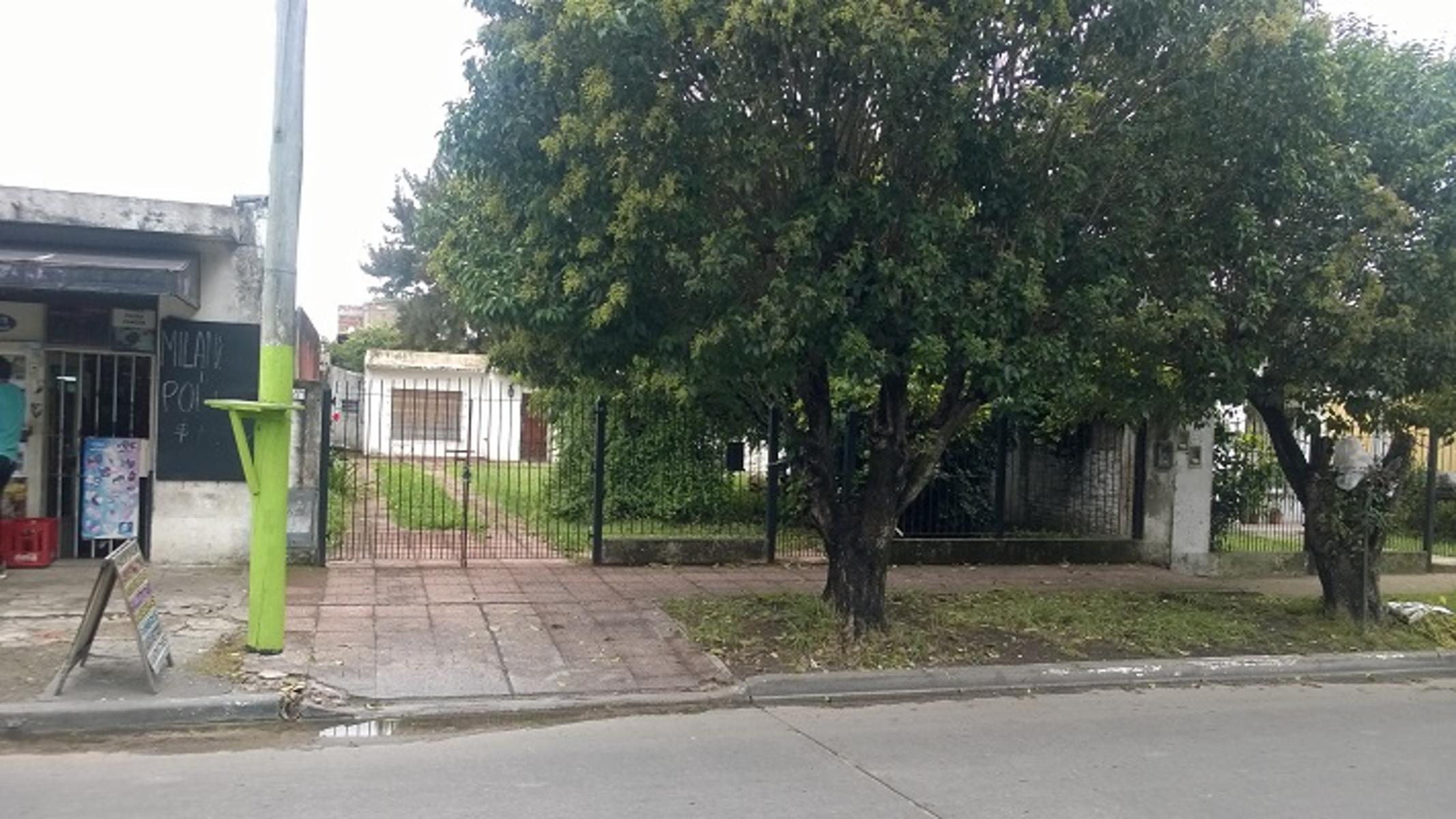 Poeta Risso · Hurlingham — foto 12