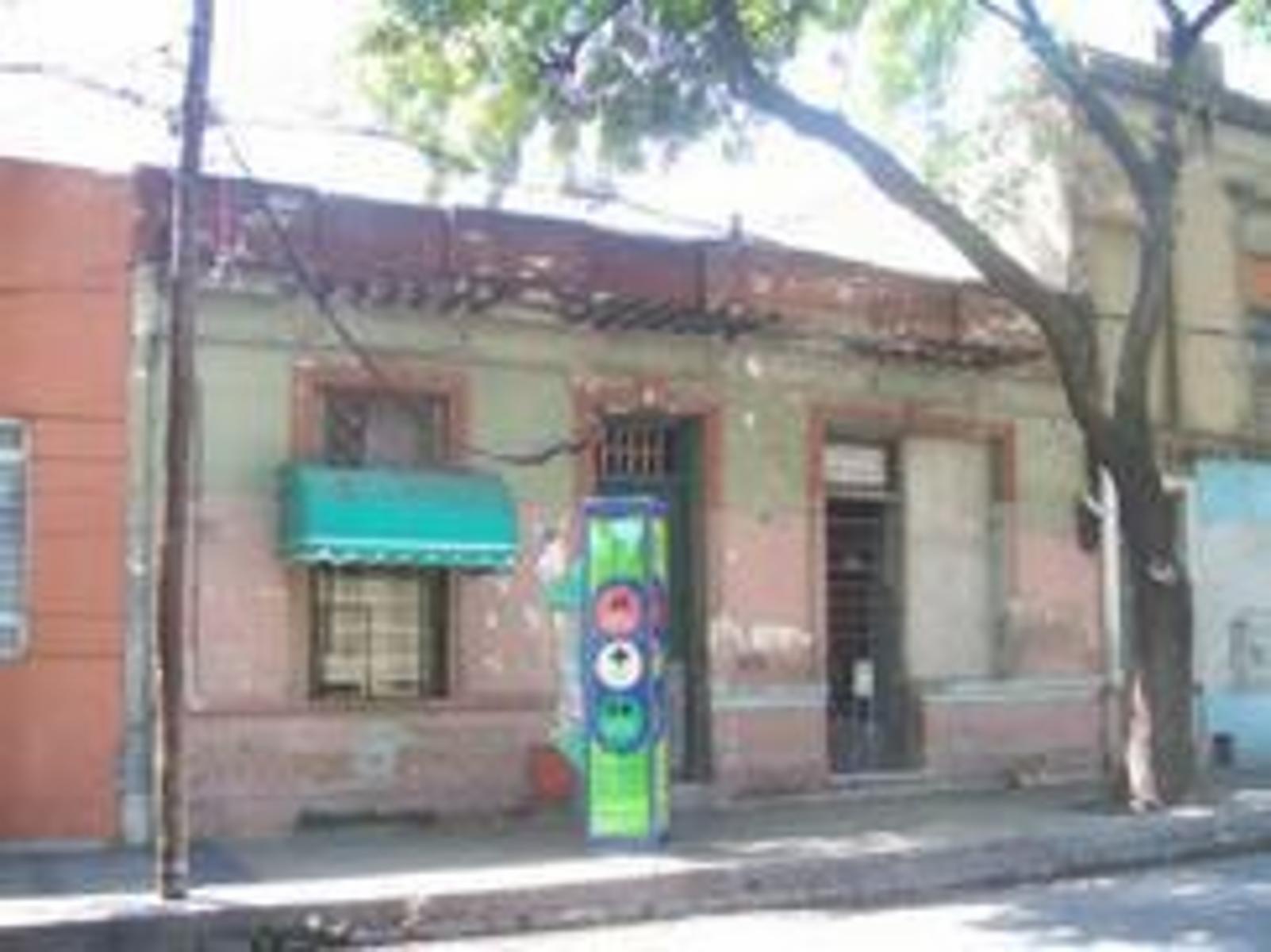 Lote en venta La Boca Irala al 1200.