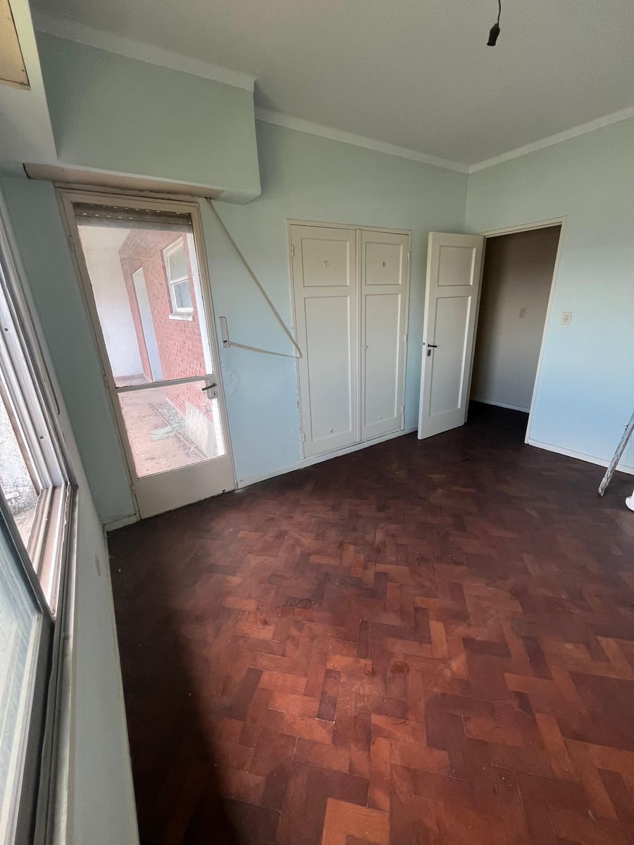 UNANUE 572 · La Matanza — foto 17