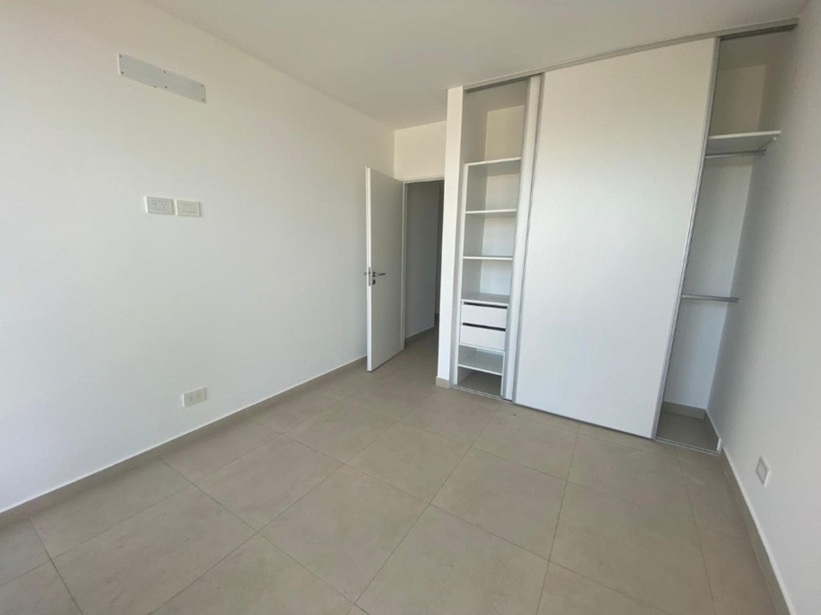 Casullo 546 · Morón — foto 3
