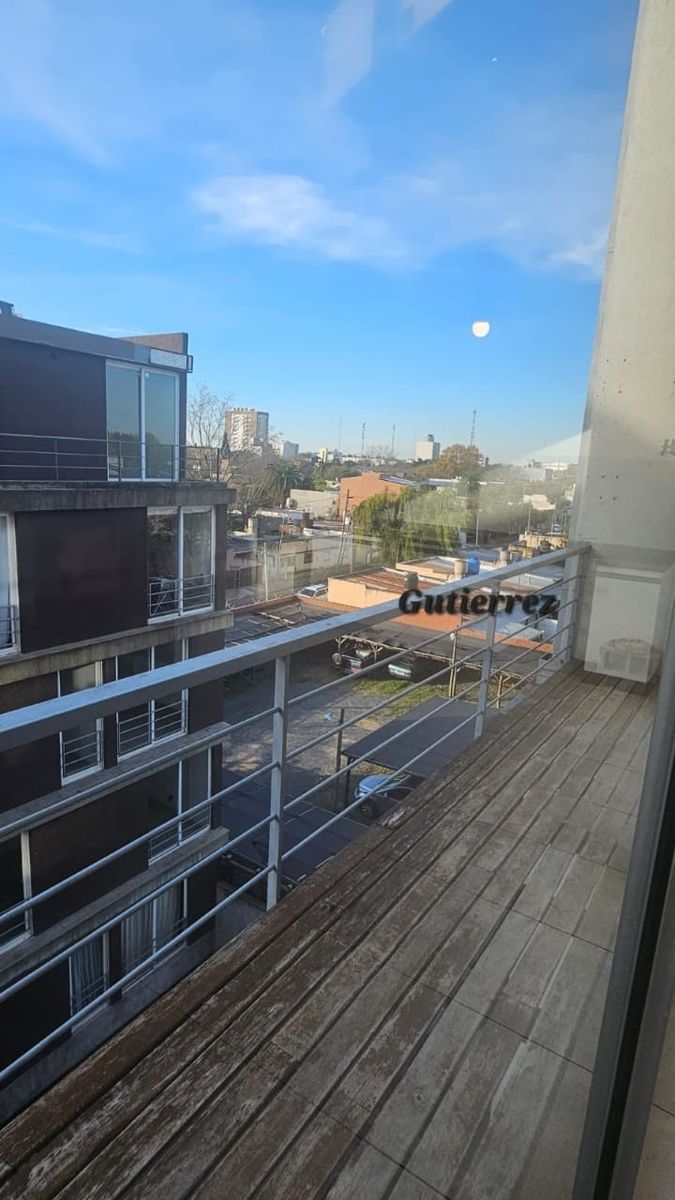 HEMOSO DPTO EN ALQUILER 3 AMBIENTES TIPO DÚPLEX CON COCHERA