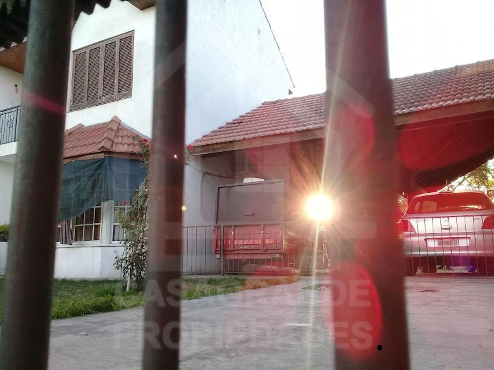 Dean Funes 2600 · Morón — foto 3