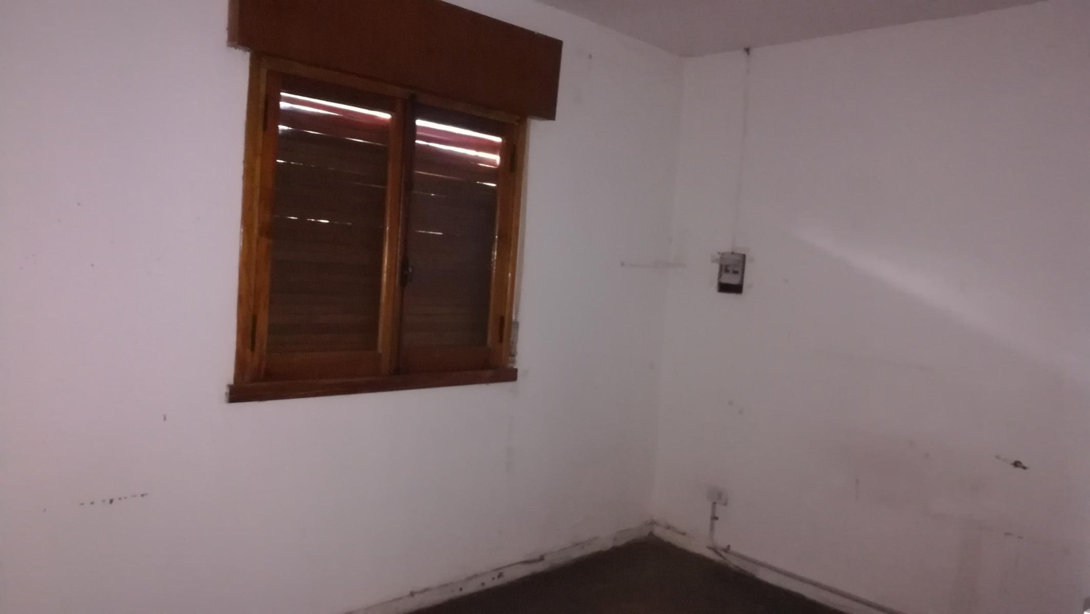 LINIERS 1800 · Tigre — foto 10