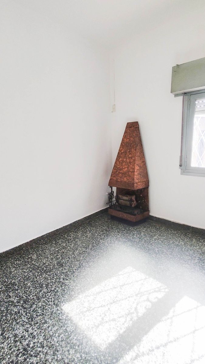 Santander 1120 · Morón — foto 4