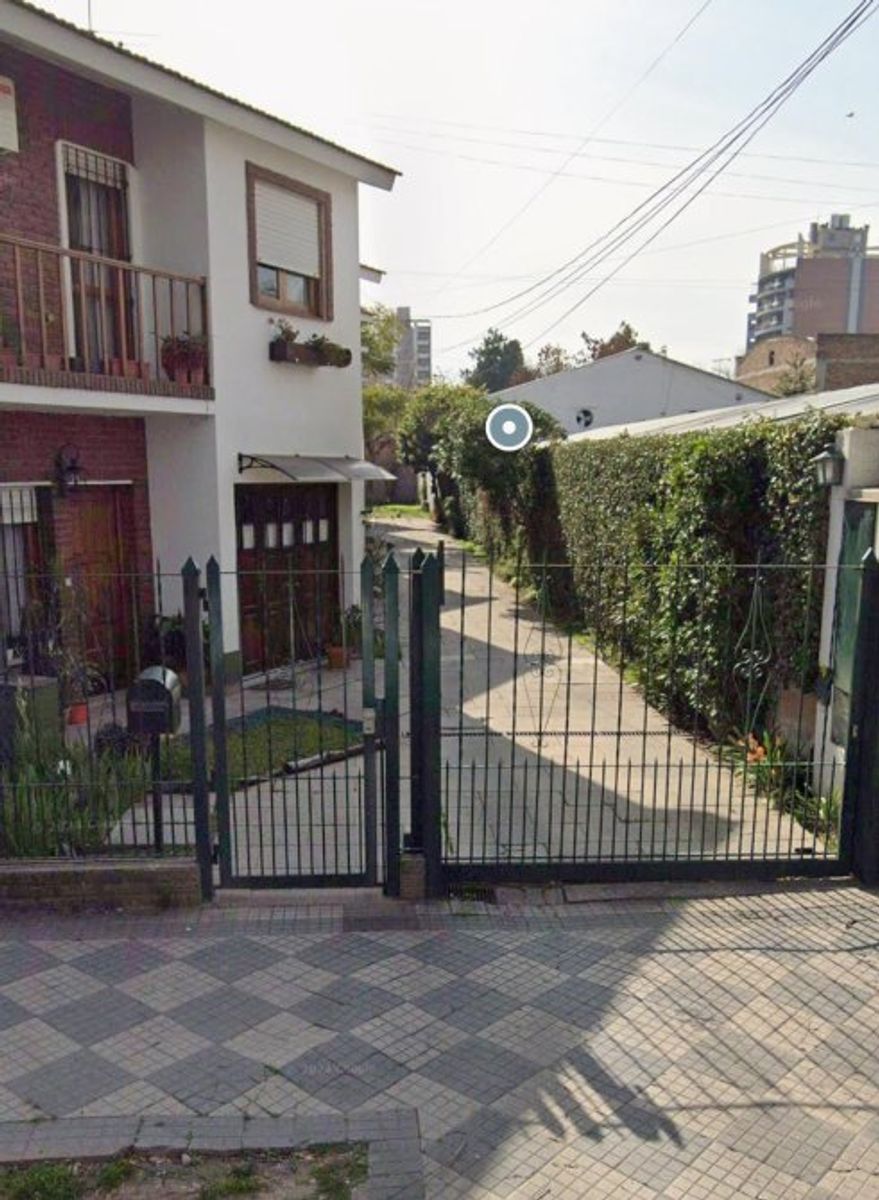 VENTA DE DUPLEX 4 AMBIENTES APTO A CREDITO - MONTE GRANDE - CON ESPACIO DE ESTACIONAMIENTO