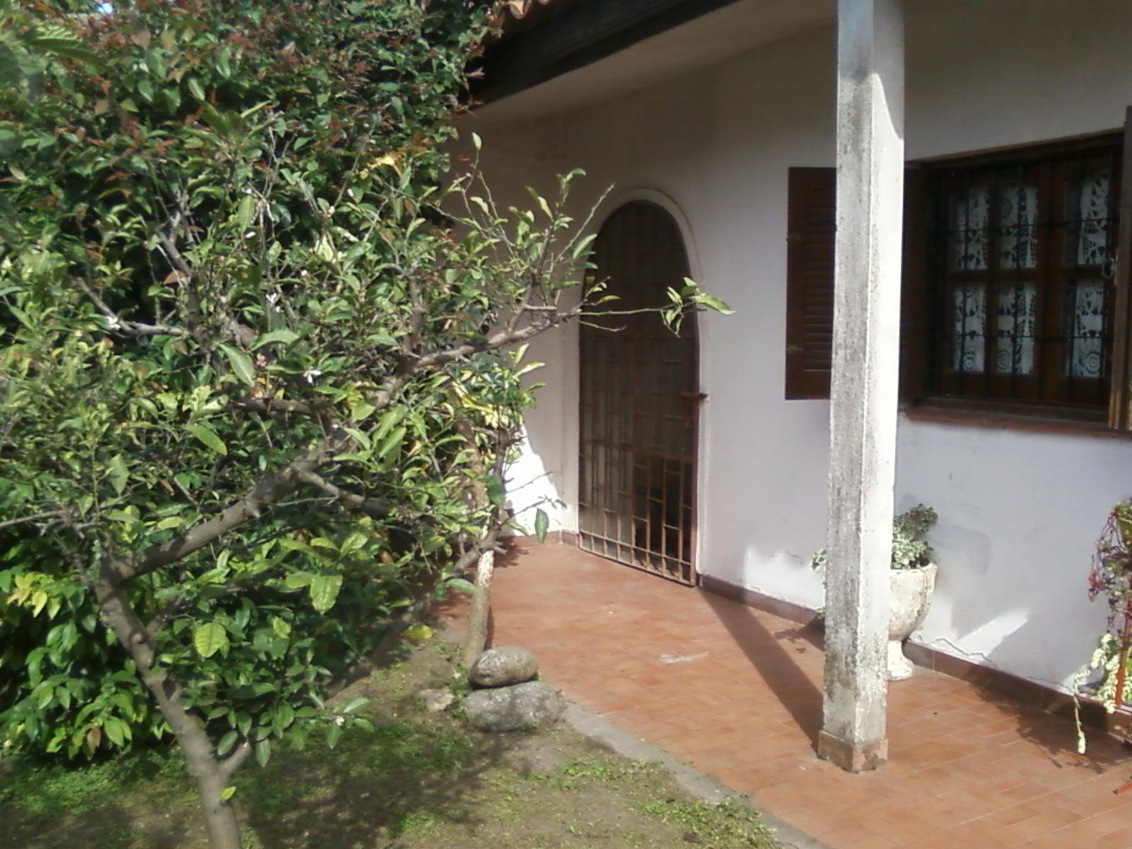 Casa americana en Barrio Villa París en Glew