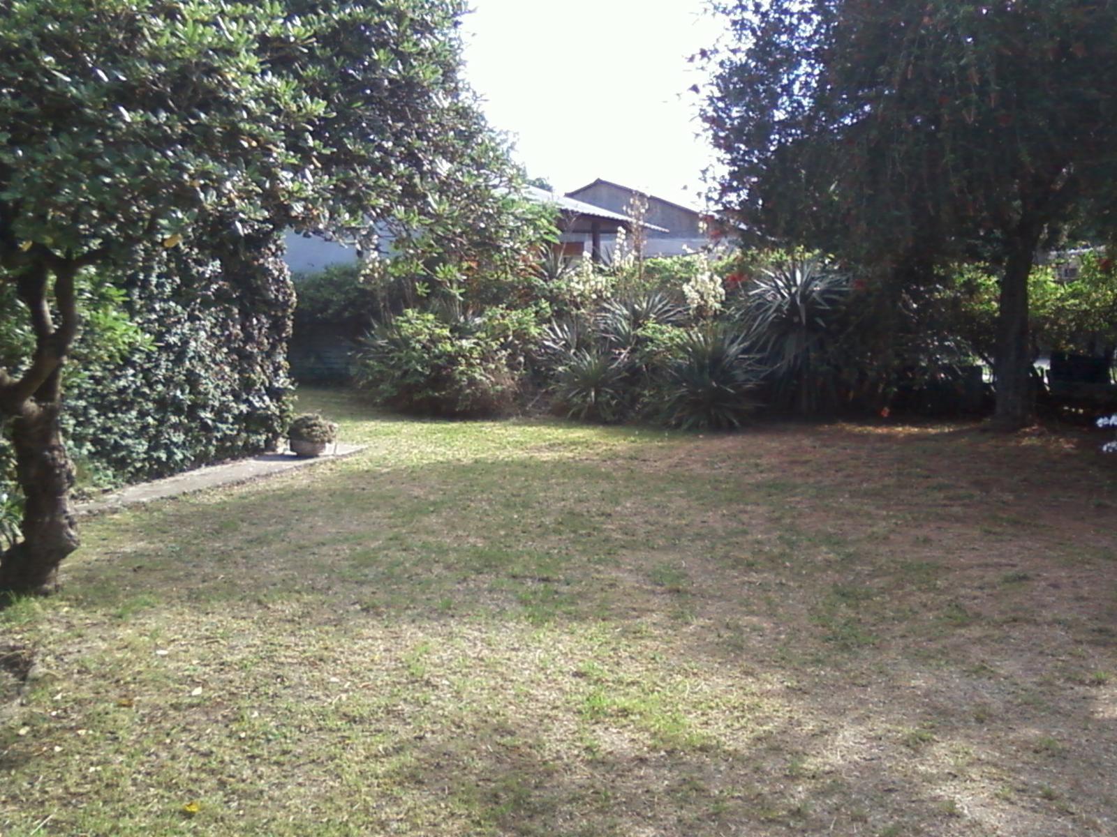Tucumán 1555 · Almirante Brown — foto 3