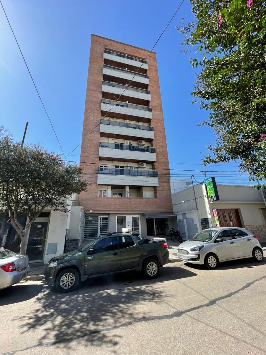DEPARTAMENTO EN VENTA LAMADRID 1100