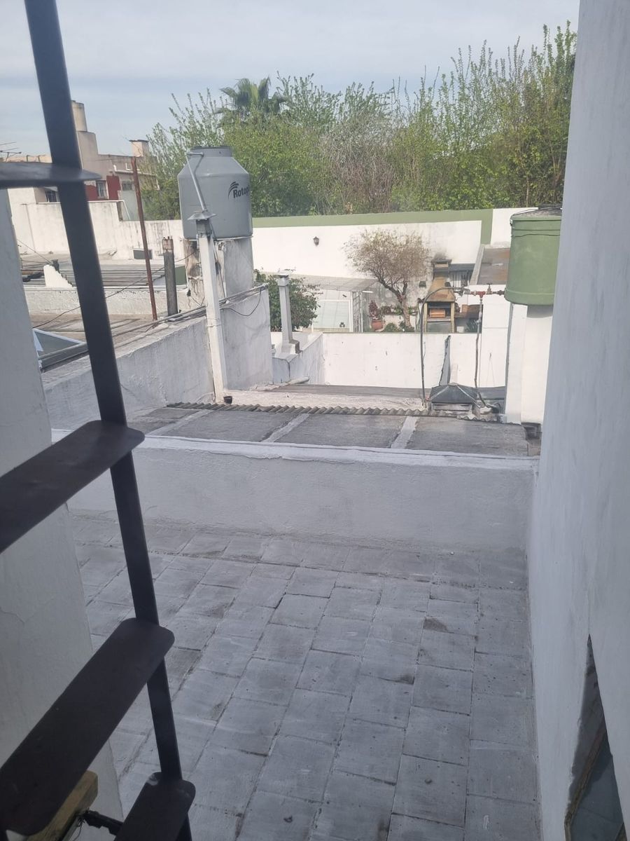 Chanas 2171 · Morón — foto 19