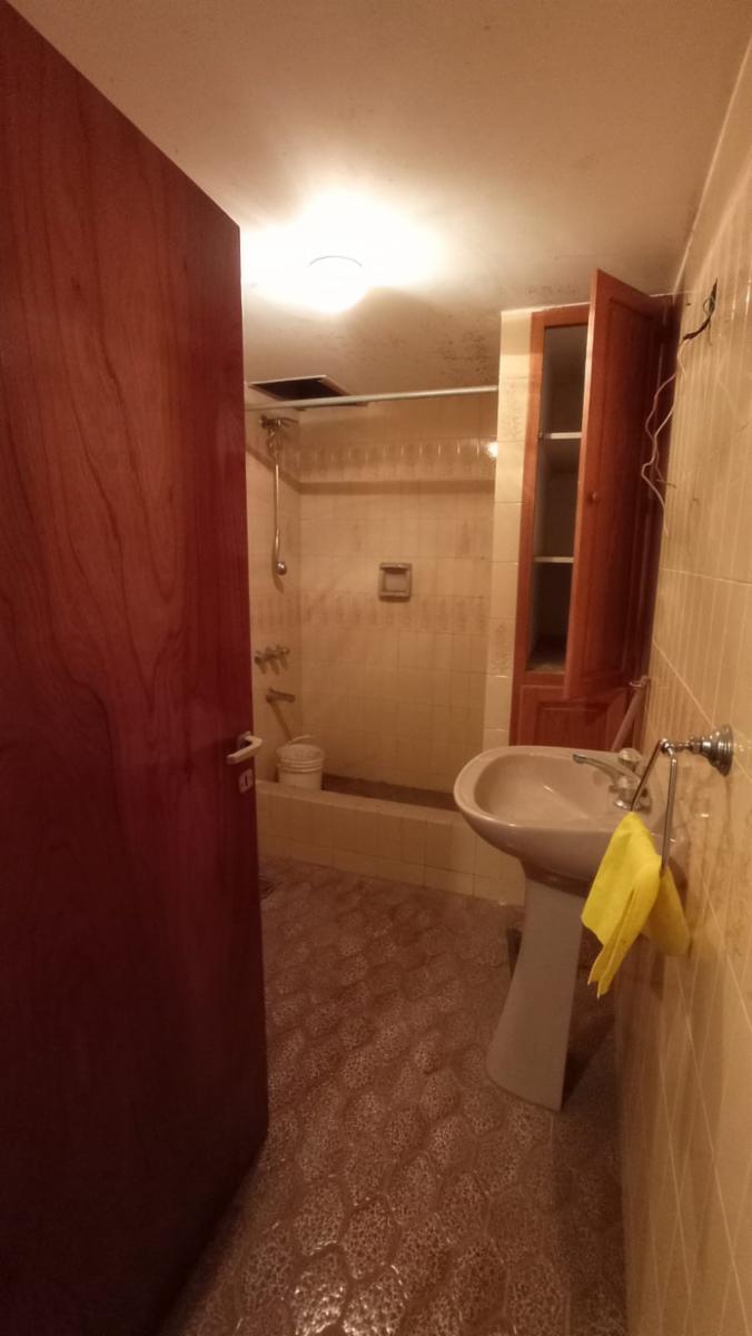 BALVIN 2700 · Lanús — foto 13