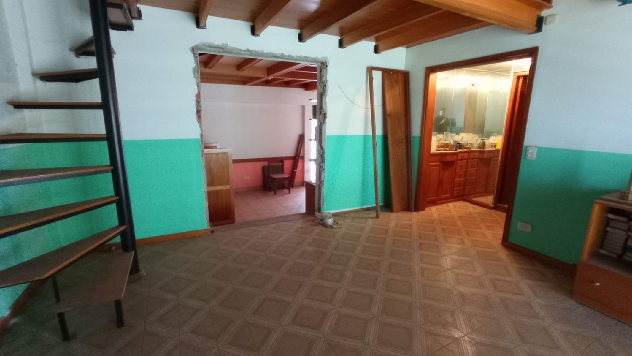 BALVIN 2700 · Lanús — foto 10