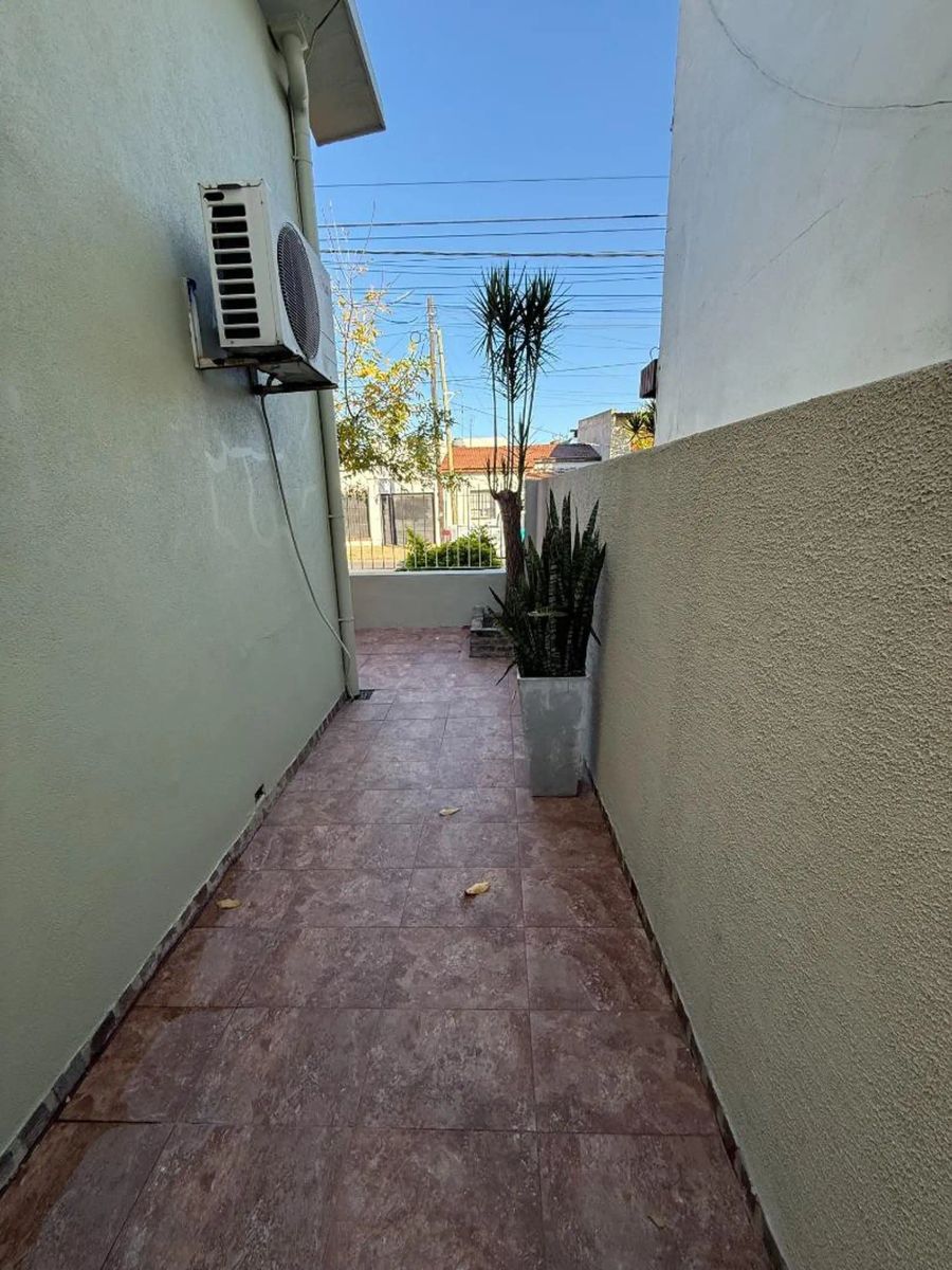 Mariano Moreno 1500 · Morón — foto 12