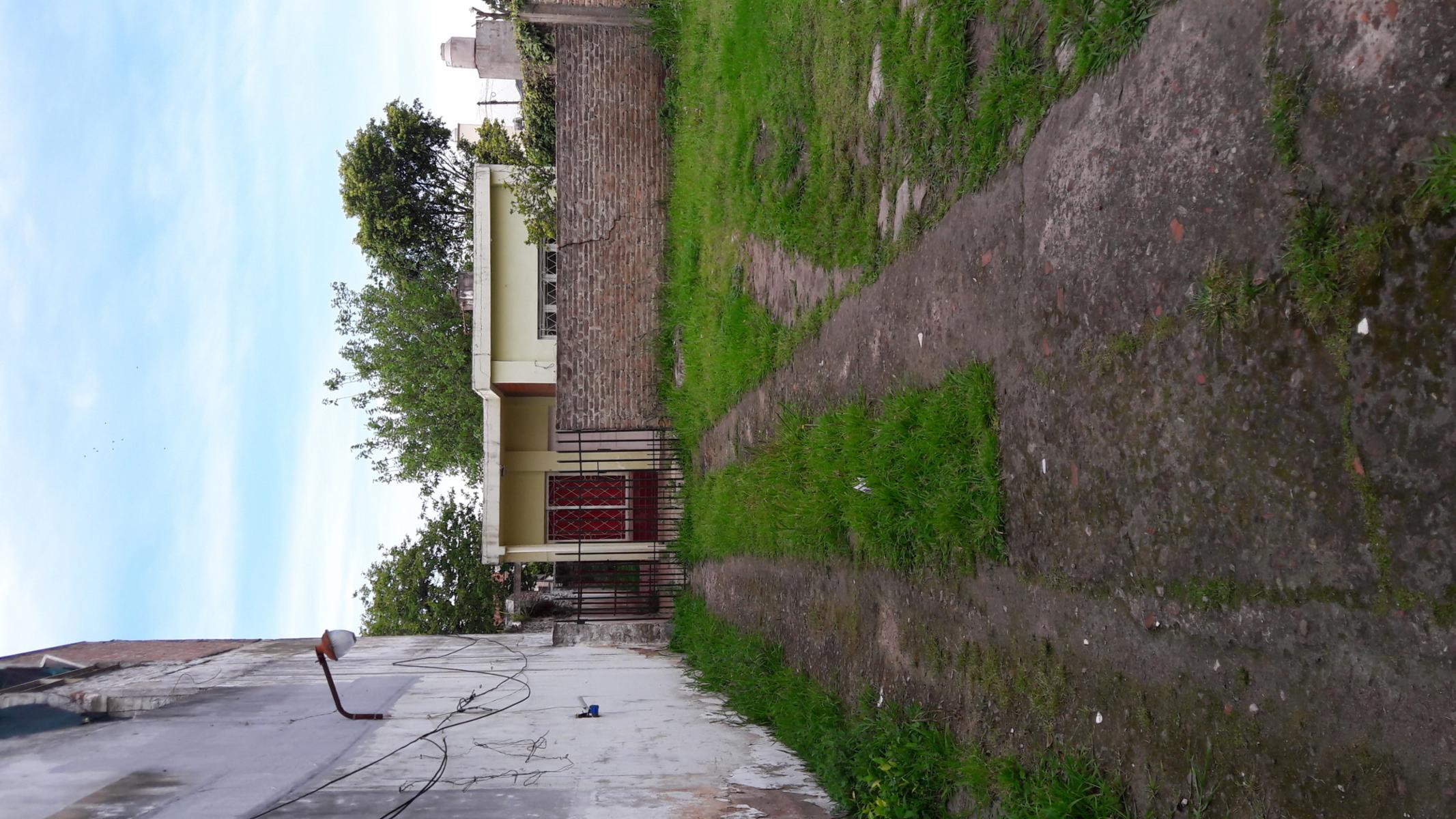LOTE DE TERRENO CON CASA DE 2 AMBIENTES A REFACCIONAR EN HAEDO NORTE - IMPERDIBLE-