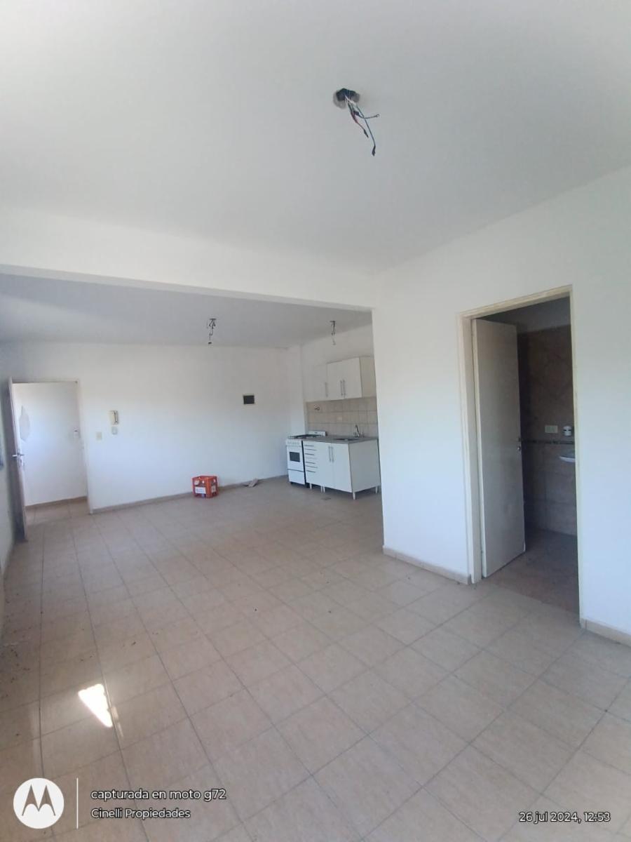 Chacabuco 173 · Moreno — foto 9