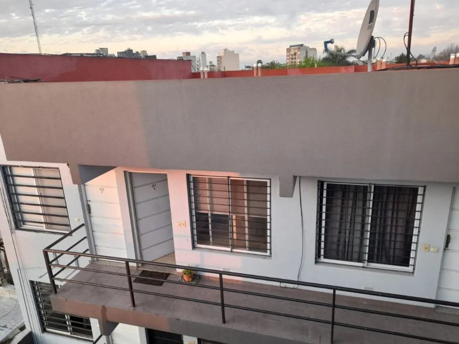 DEPARTAMENTO DE 2 AMBIENTES EN VENTA - MORON SUR