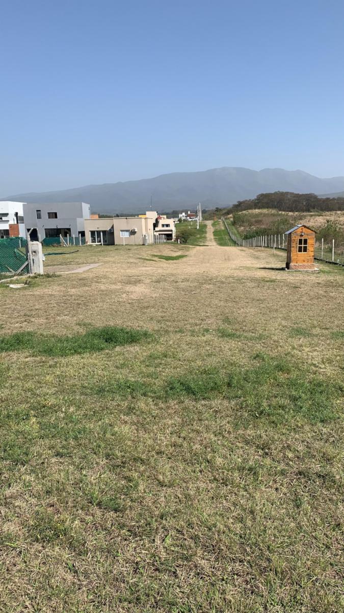 OPORTUNIDAD EN VENTA TERRENO EN COUNTRY PRADERAS DEL NOGAL · Tafí Viejo — foto 4