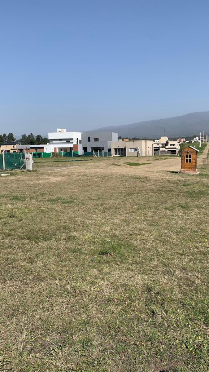 OPORTUNIDAD EN VENTA TERRENO EN COUNTRY PRADERAS DEL NOGAL · Tafí Viejo — foto 5