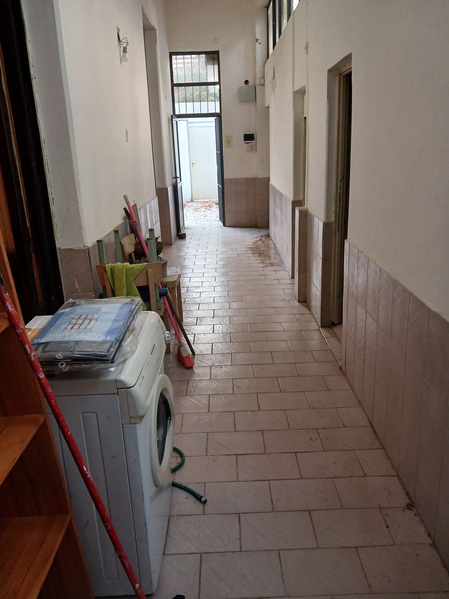 CASA 6 AMBIENTES S/LOTE 8,66 X 29 ANTIGUA PARA REMOZARM  O LOTE 8,66 X29LOTE 8,66 X 29 ZONIFICACION USAB 2