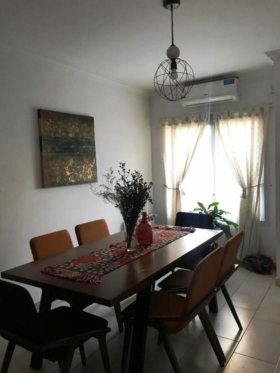 Duplex  de 3 ambientes de categoria en venta en Villa Luzuriaga