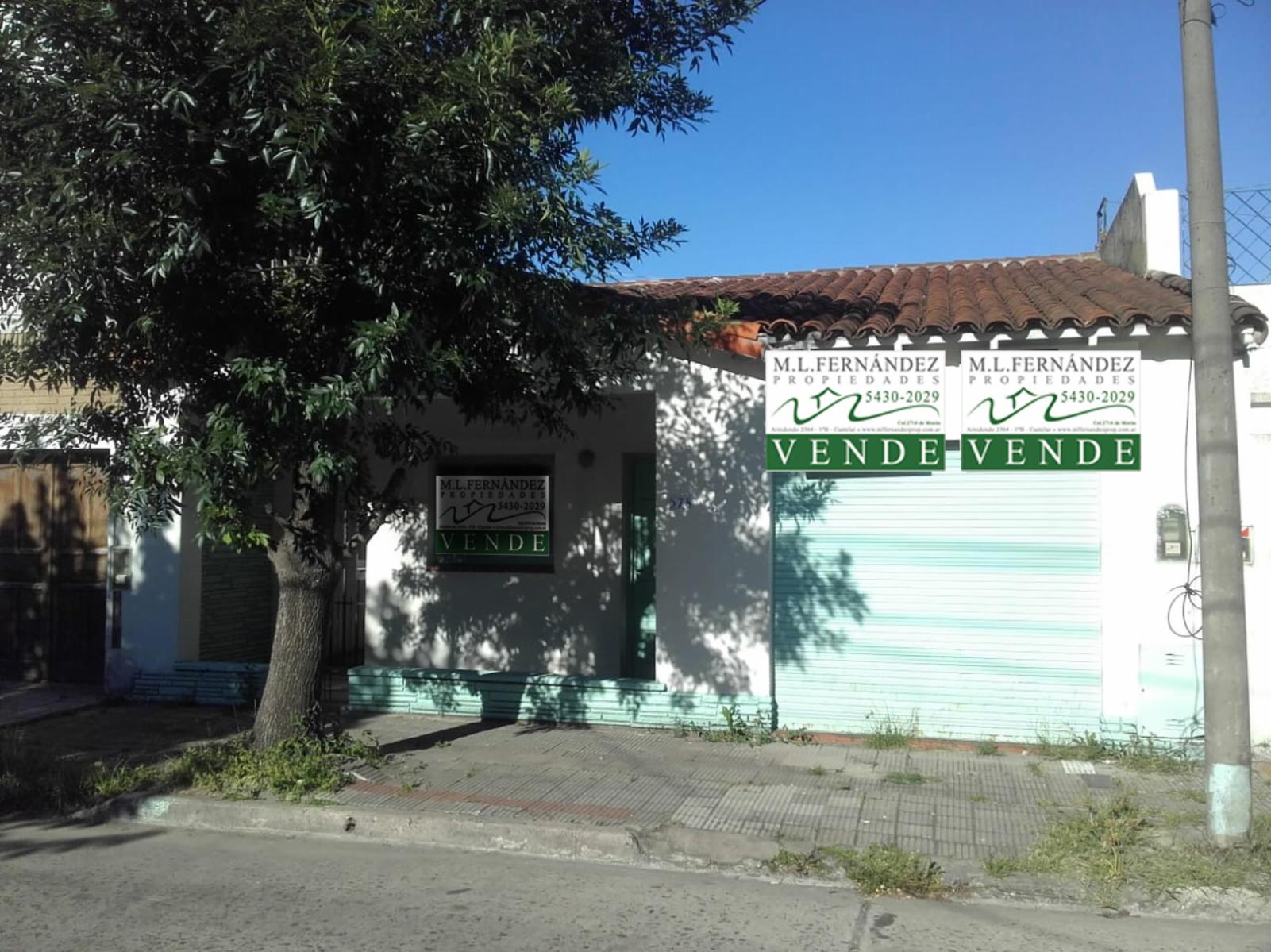 CASA A REFACCIONAR EN CASTELAR CERCANA A LA ESTACIÓN
