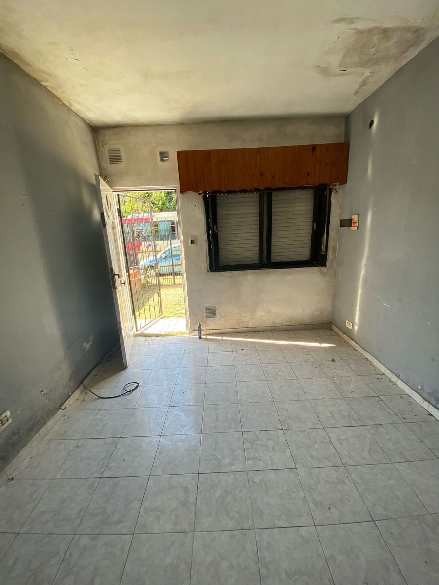 Maza 2840 · Morón — foto 3