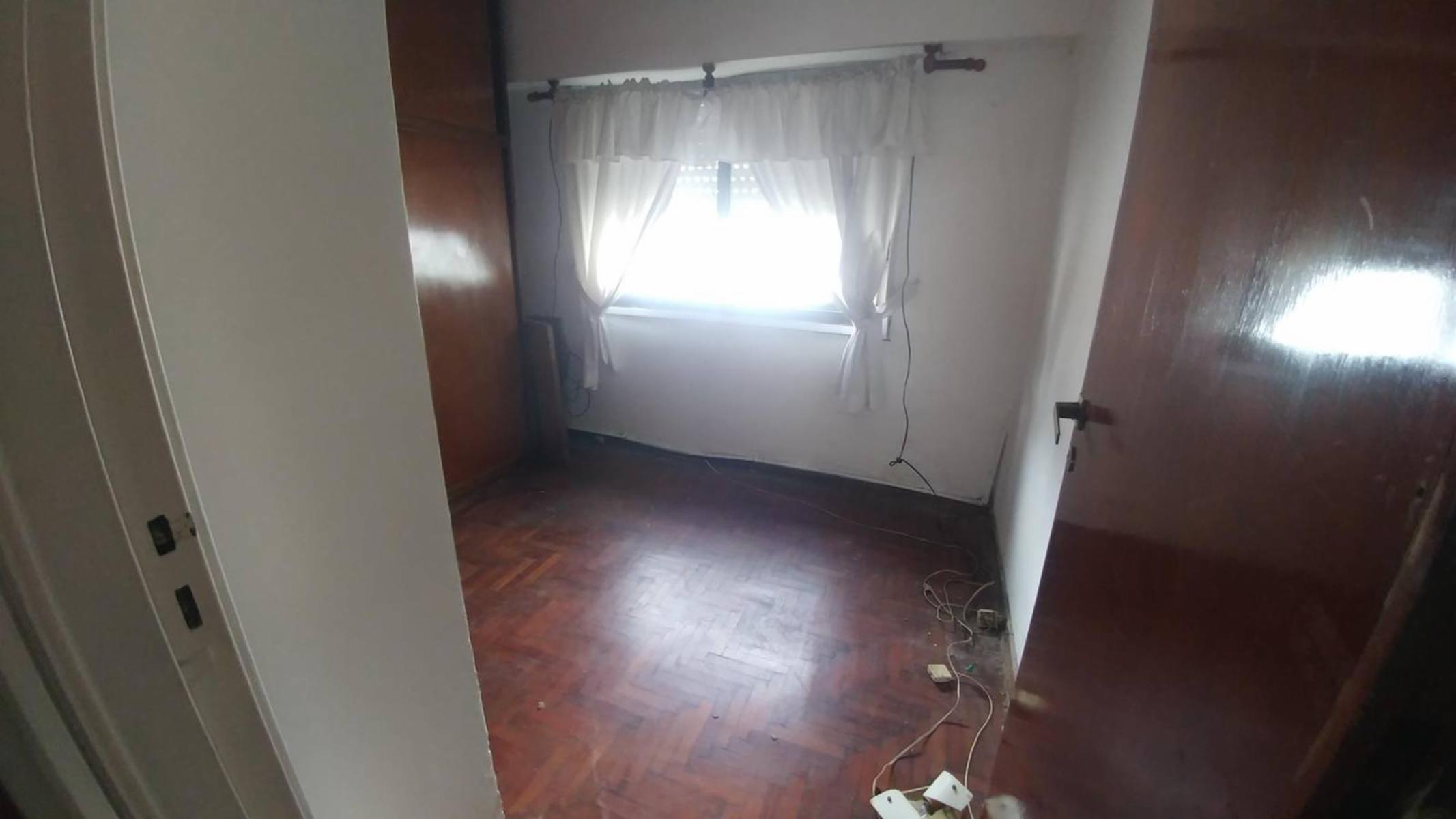 Calle 4 · La Plata — foto 3