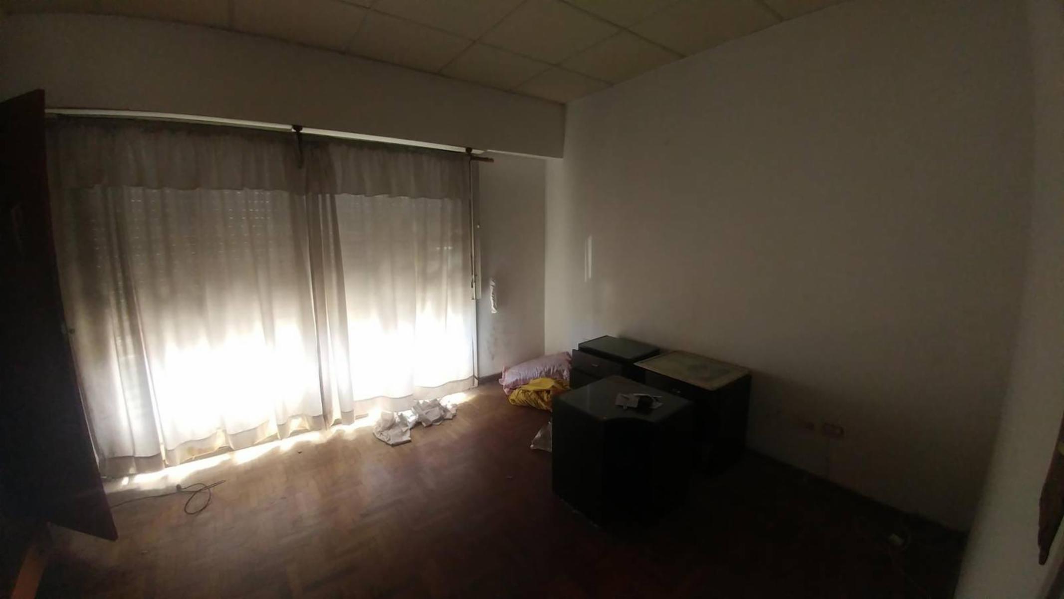 Calle 4 · La Plata — foto 5