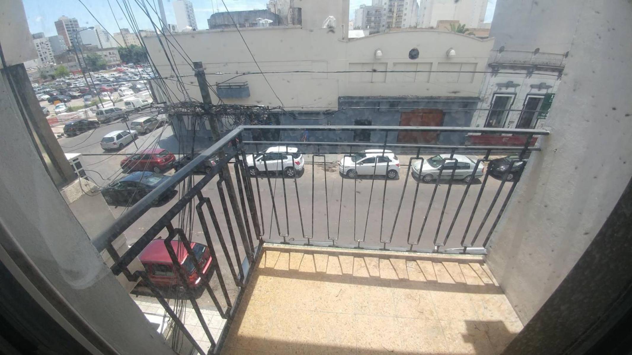 Calle 4 · La Plata — foto 8