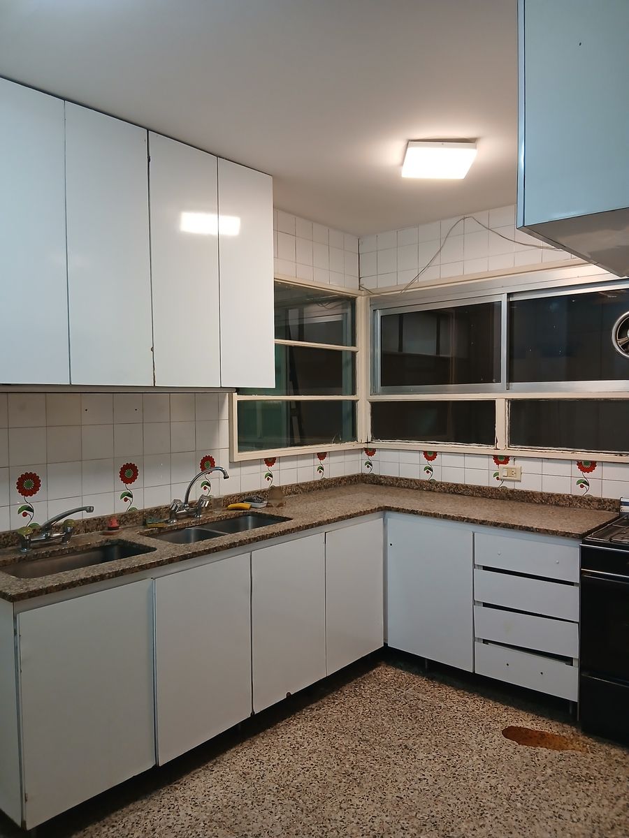 AV LAS HERAS 2700 · Barrio Norte — foto 9