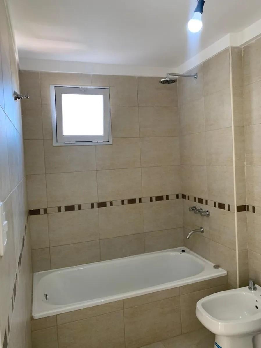 C. Pellegrini 800 · Morón — foto 8