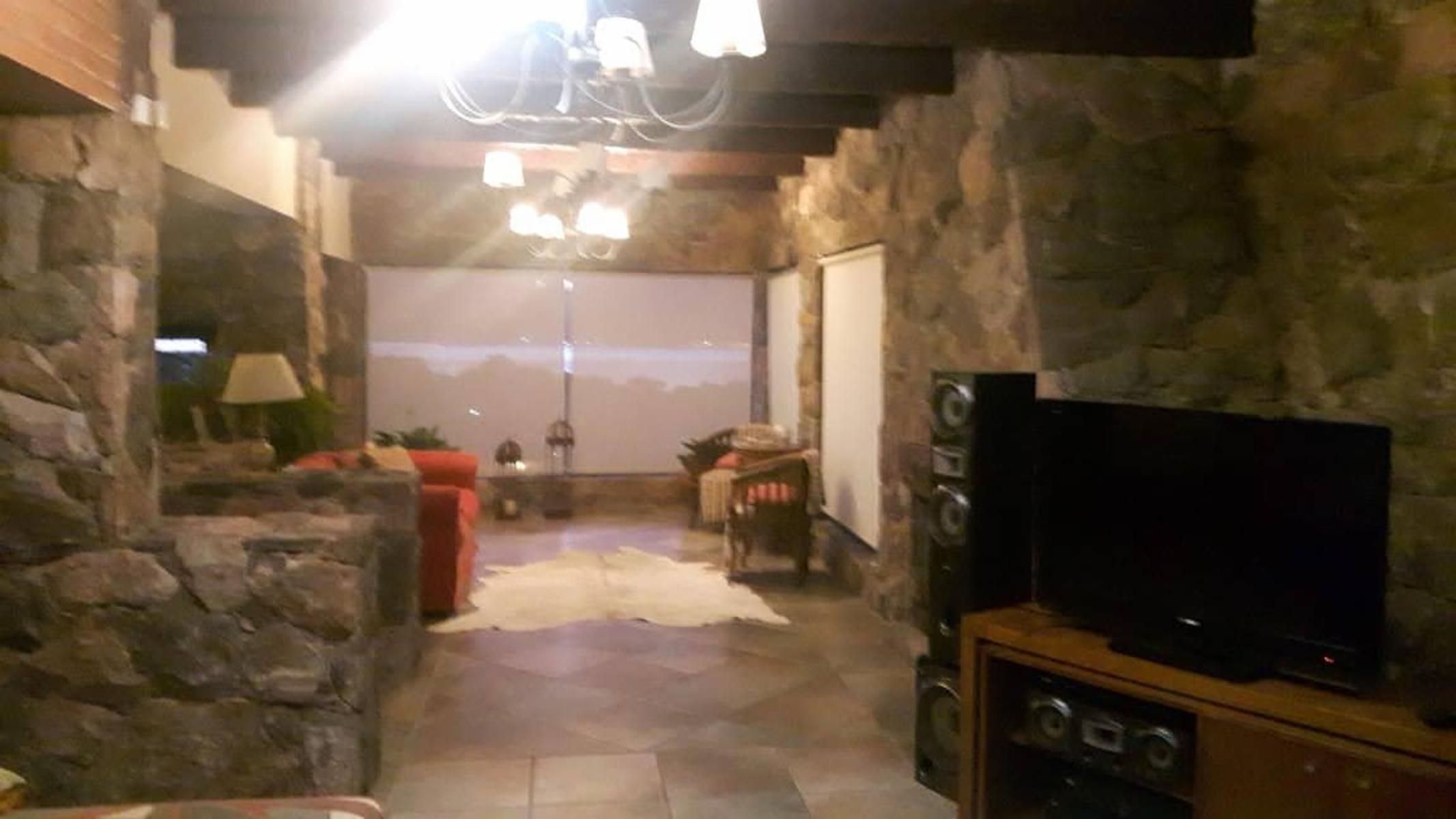 BARRIO VILLA DEL LAGO · Punilla — foto 29