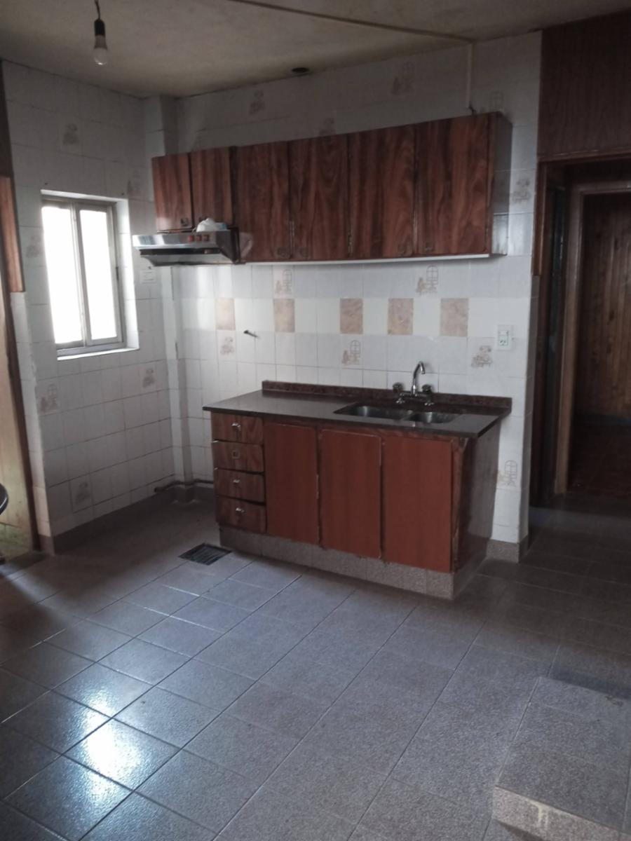 Cogliatti 3800 · Morón — foto 3