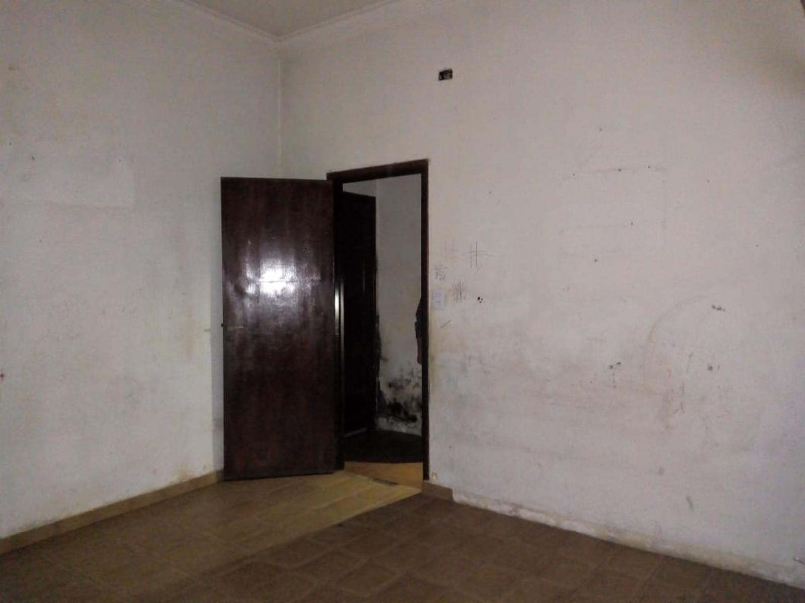 Avenida Alberdi 5785 · Mataderos — foto 7