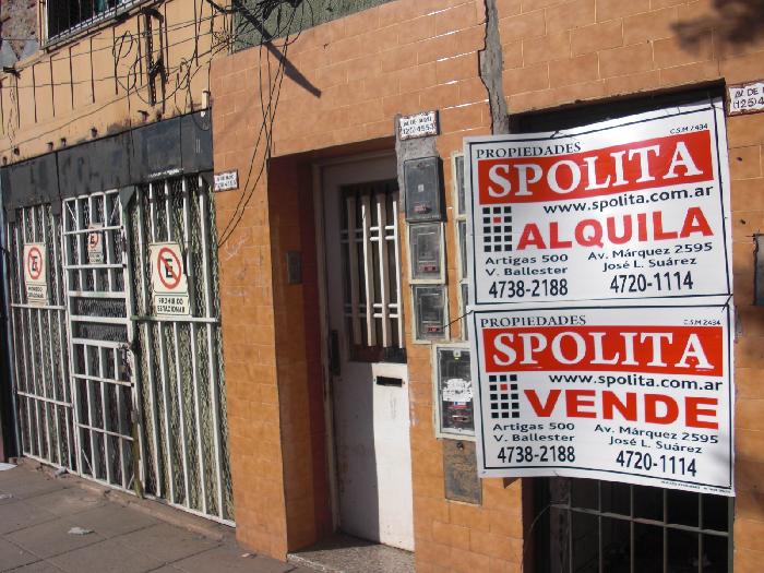Local comercial de 50m2 con Galpon industrial de 200m2 y terreno libre de 100m2 en Venta en Billinghurst, San Martín, Buenos Aires