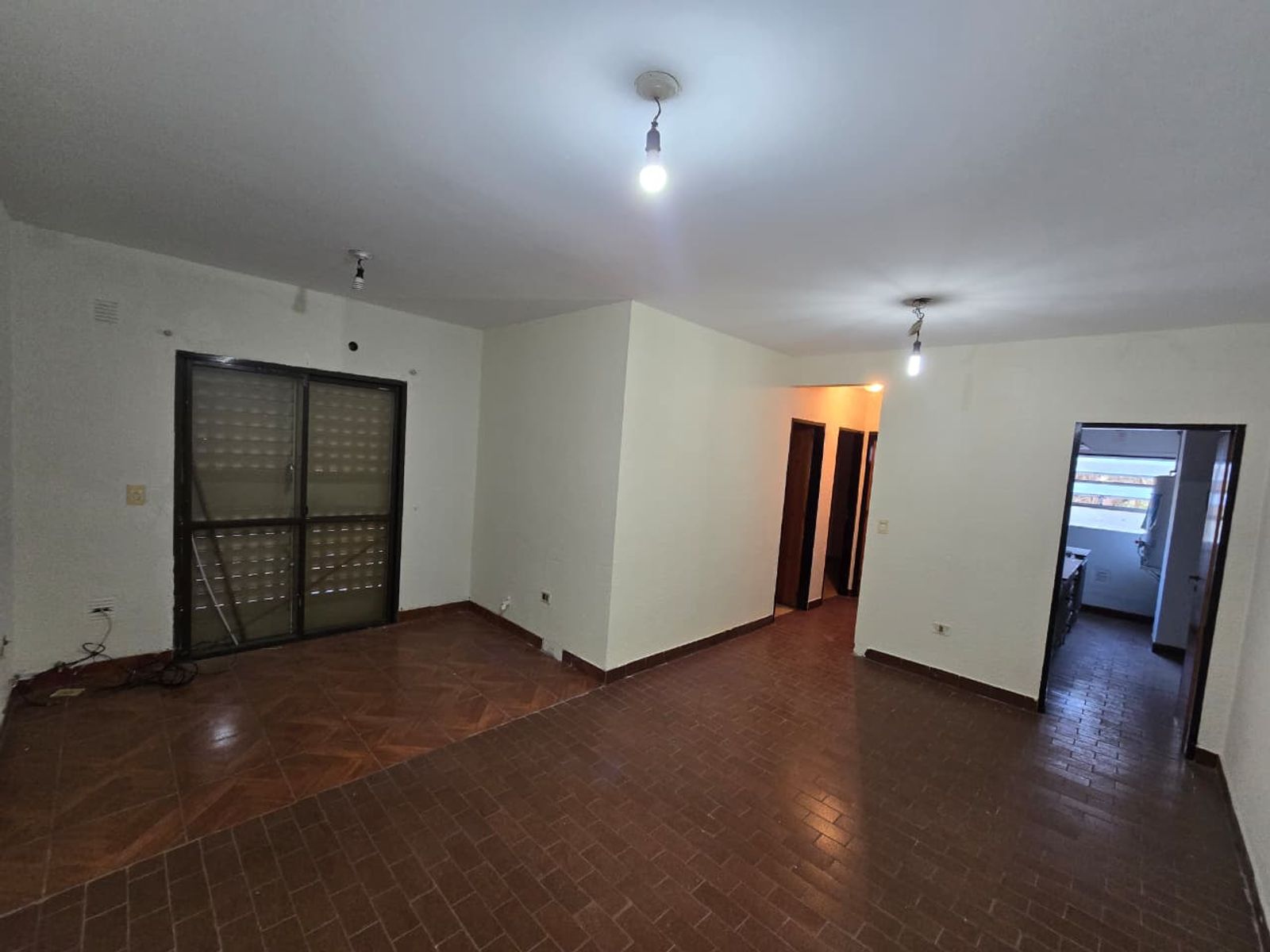 ALQUILER DE DEPARTAMENTO 3 AMBIENTES EN BARRIO COCA COLA MONTE GRANDE