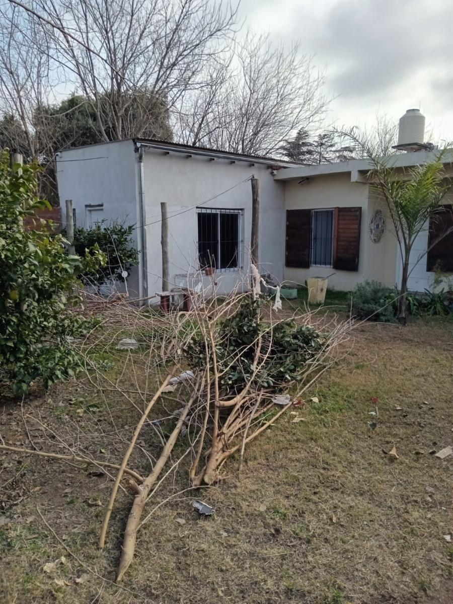 Casa de tres ambientes a la venta en Jose C Paz